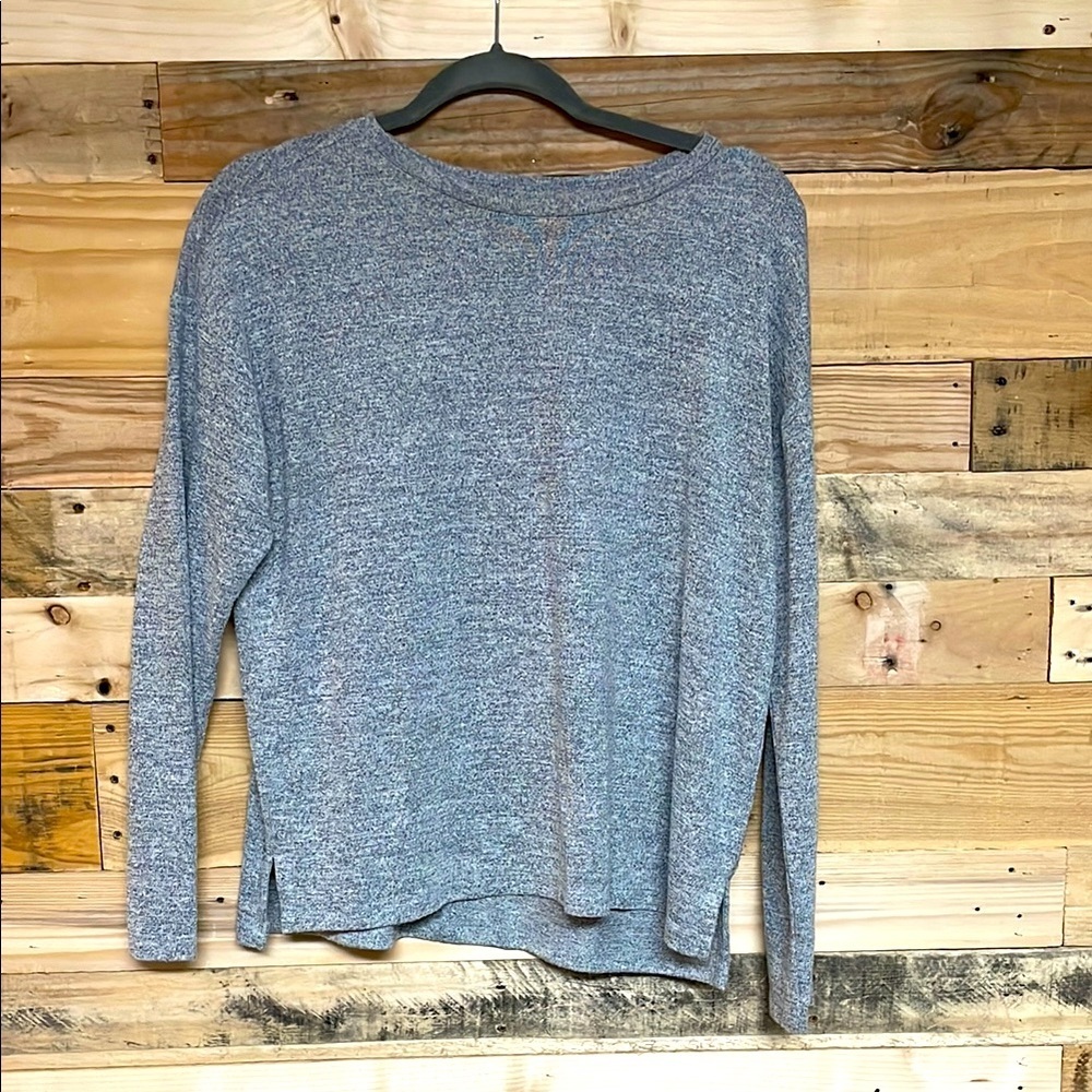 Banana Republic size Medium Luxespun Heather Gray Long Sleeve Top